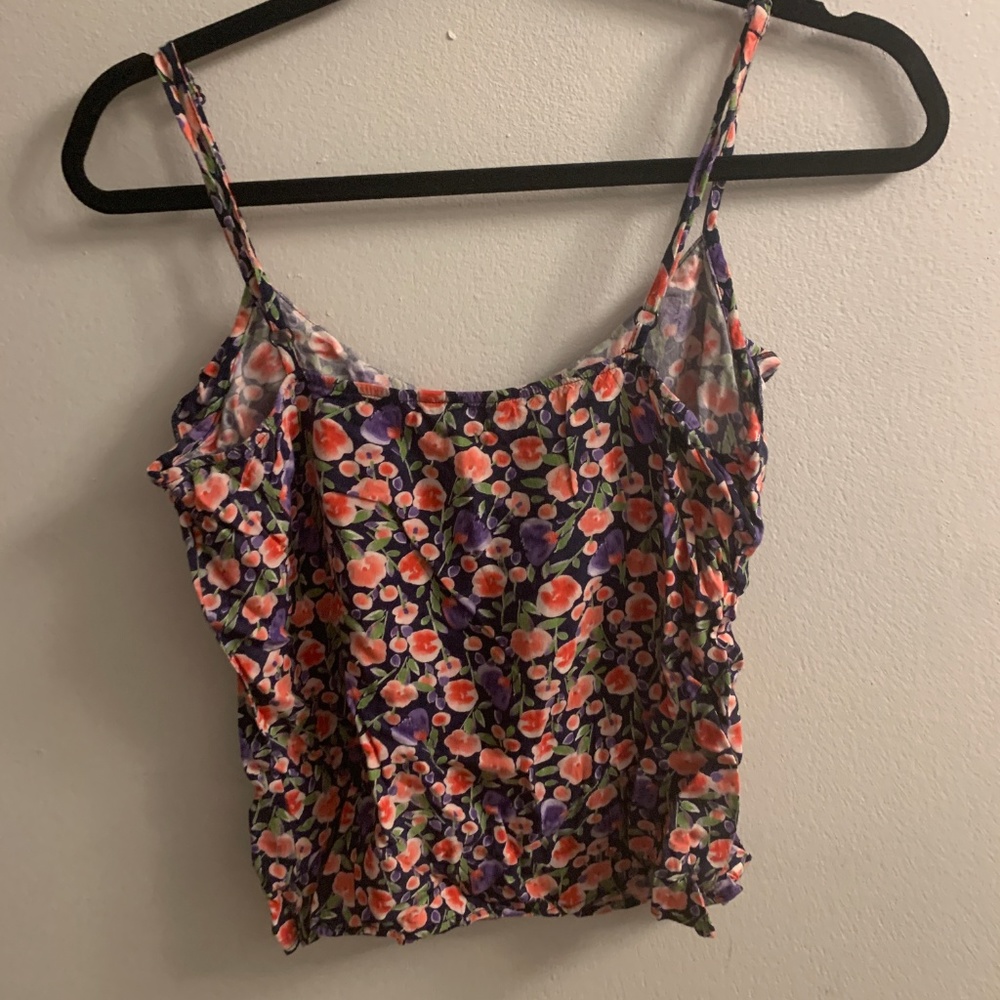 Floral Top - Picture 2 of 3